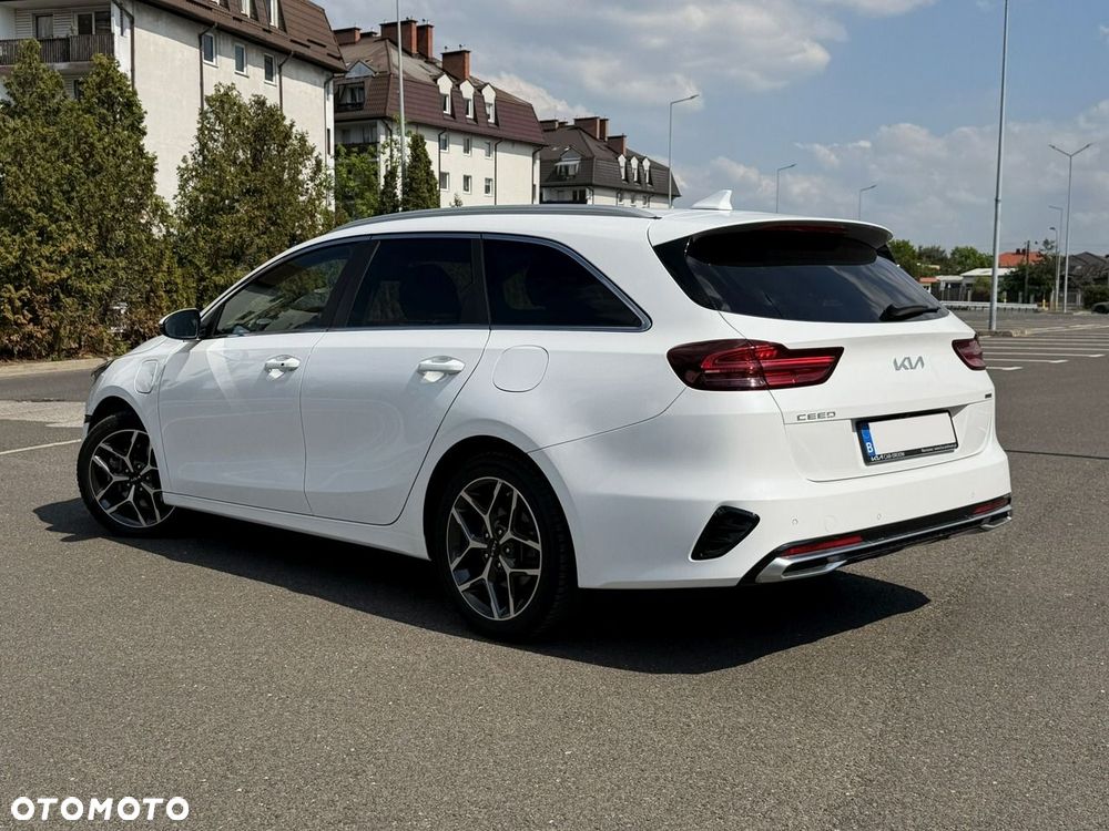 Kia Ceed 1.6 GDI PHEV Business Line DCT - 9