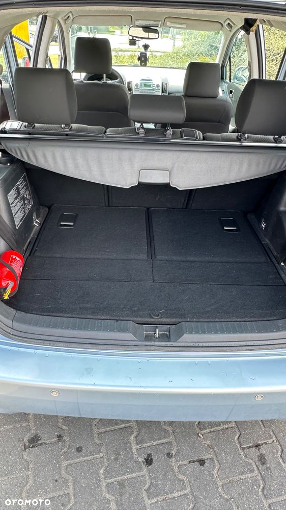 Toyota Corolla Verso 2.0 D-4D Prestige 7os - 15