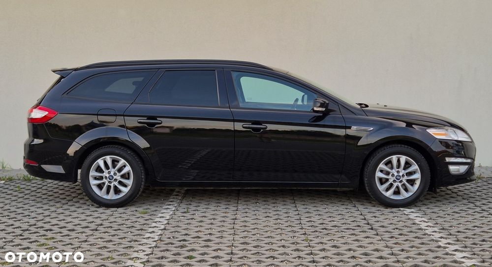 Ford Mondeo SW 1.6 T Titanium - 32