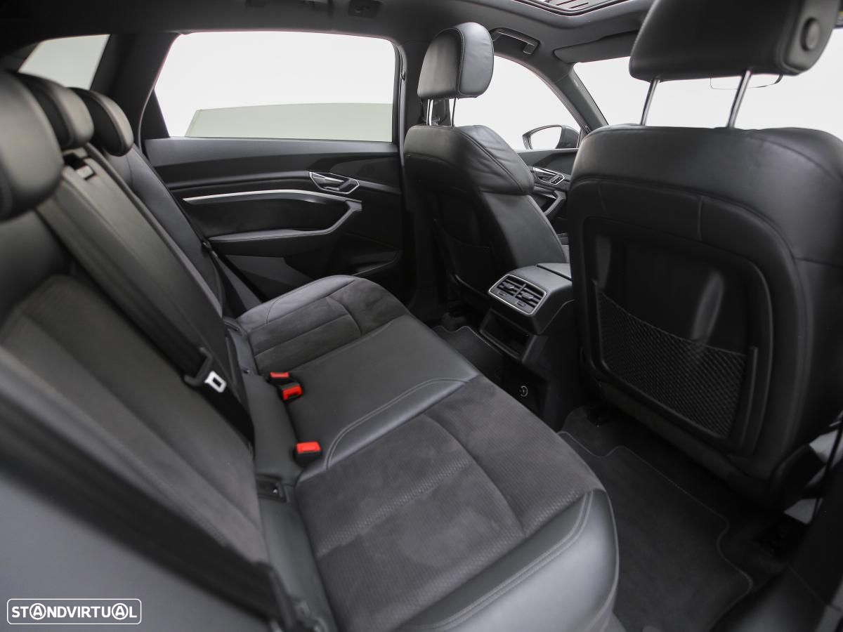 Audi e-tron 50 quattro - 11