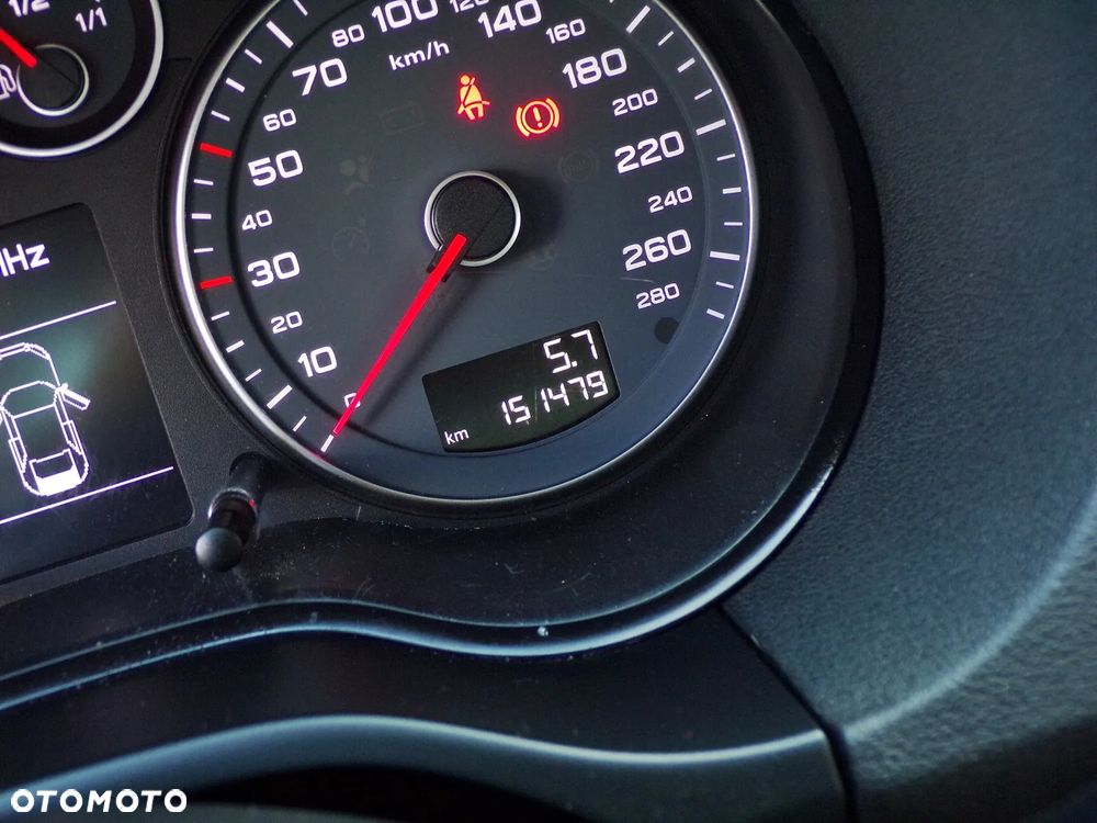 Audi A3 Sportback 1.4 TFSI Ambiente - 19