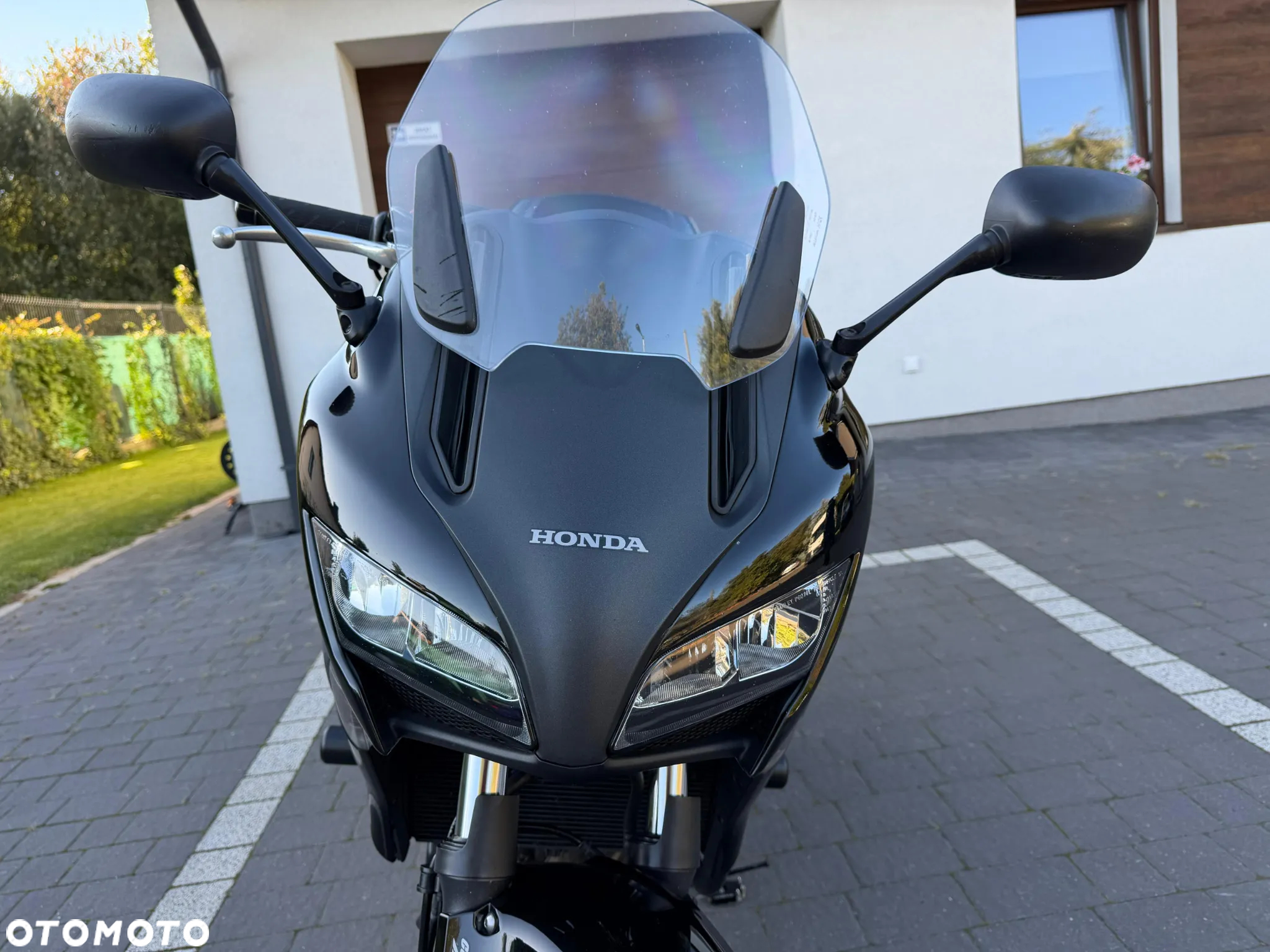 Honda CBF - 8