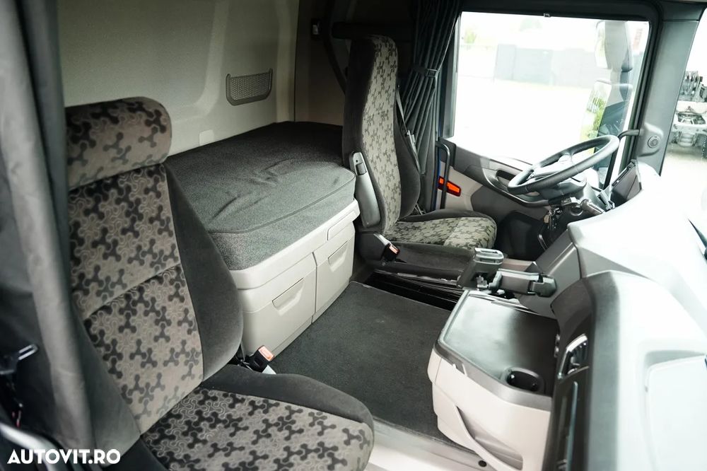 Scania R 450 /  RETARDER / AER CONDIȚIONAT PARCARE / ADR AT / JANTE DIN ALIAJ / EURO 6 - 35