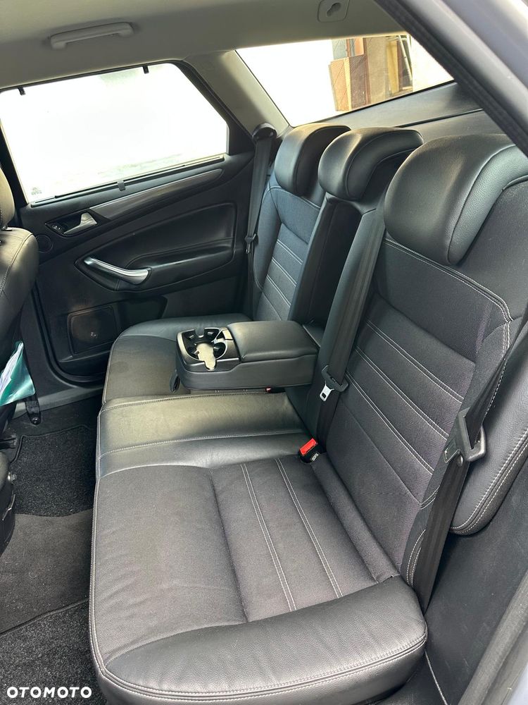 Ford Mondeo - 8
