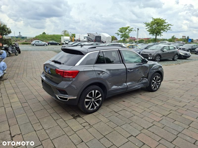 Volkswagen T-Roc 1.0 TSI OPF IQ.DRIVE - 11