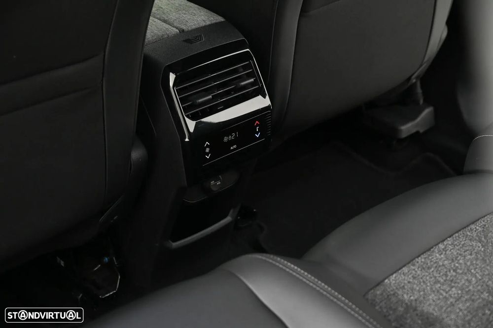 Peugeot 5008 1.2 Hybrid Allure Pack e-DCS6 - 24