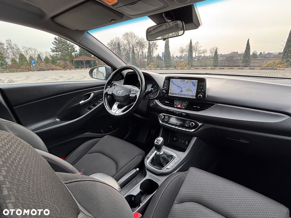 Hyundai i30 blue Kombi 1.4 Classic Navigation - 31