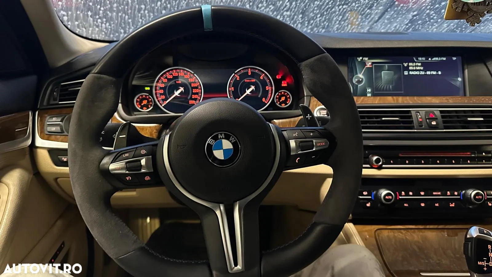 BMW Seria 5 525d Touring Aut. Luxury Line - 15