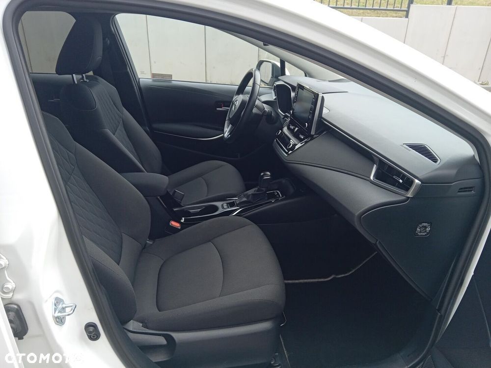 Toyota Corolla - 10