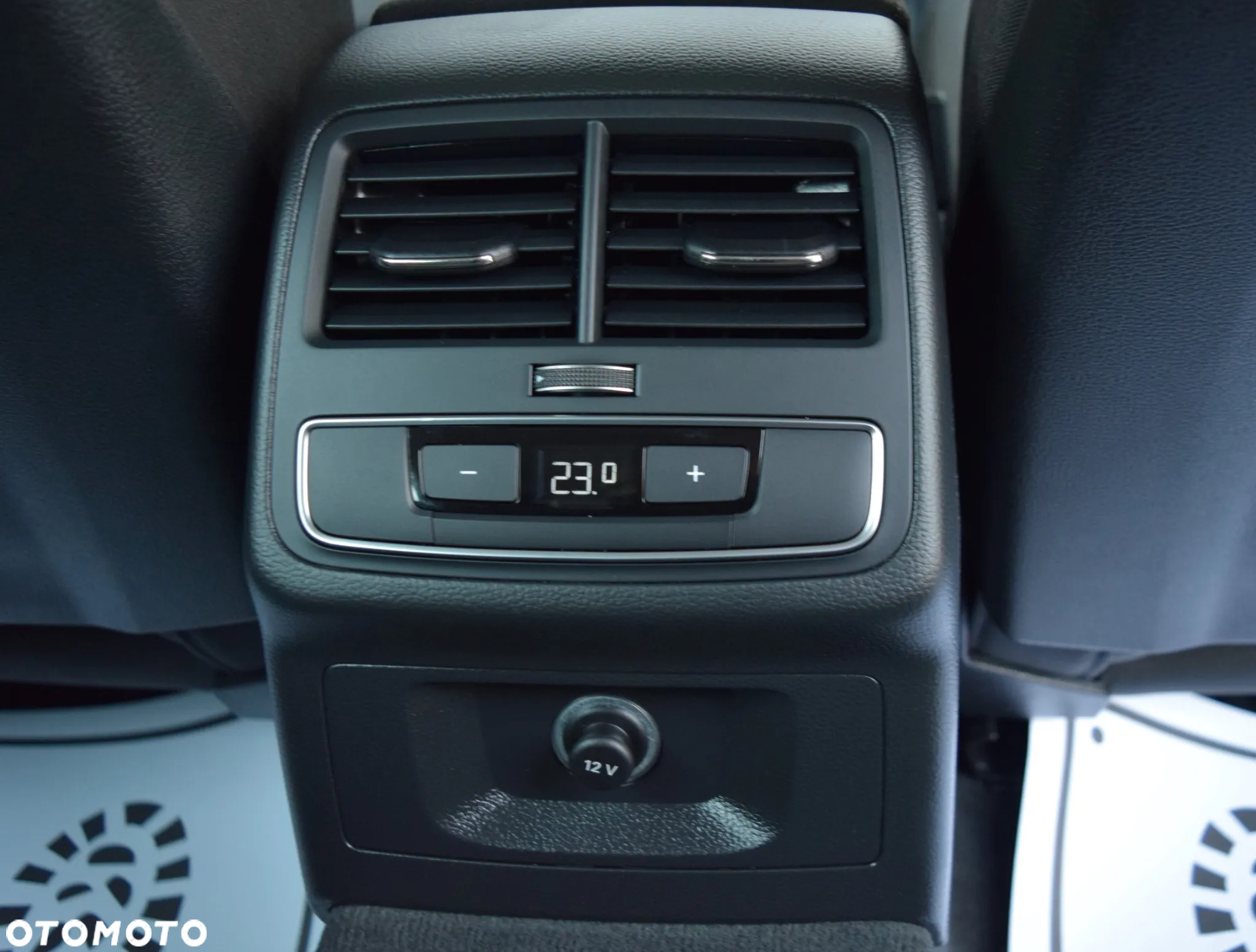 Audi A4 Avant 2.0 TDI Design - 40