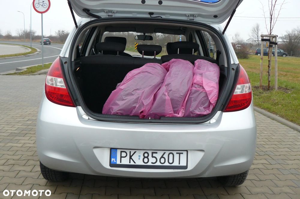 Hyundai i20 - 12
