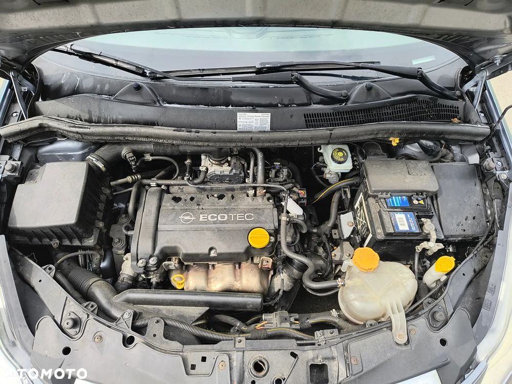 Opel Corsa 1.4 16V Cosmo - 10