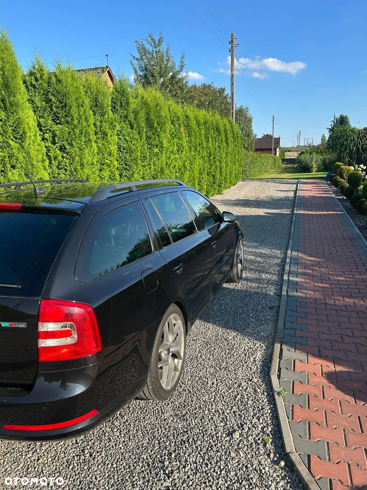 Skoda Octavia 2.0 TFSI RS - 9