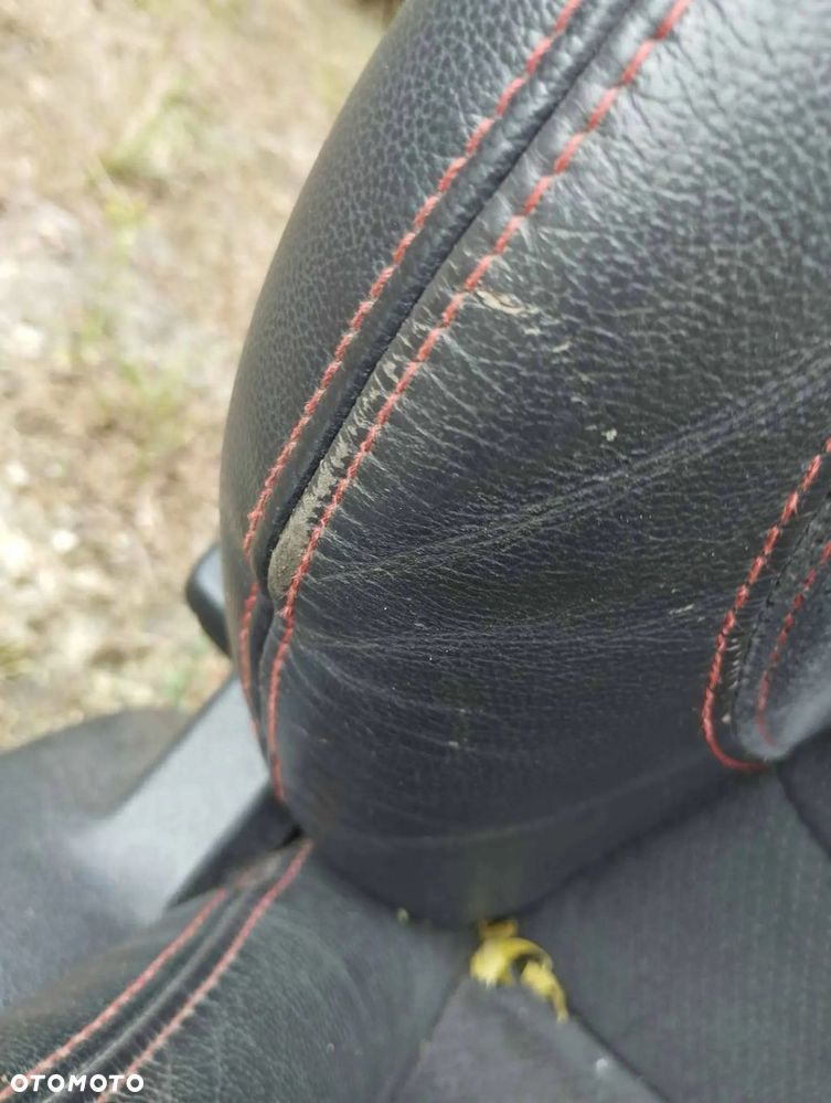 komplet foteli alcantara z czerwoną nitką ford mondeo mk4 - 5