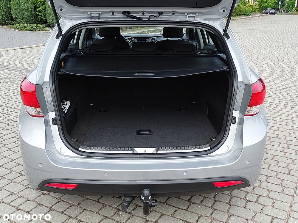 Hyundai i40 i40cw 1.7 CRDi Fifa World Cup Edition - 24