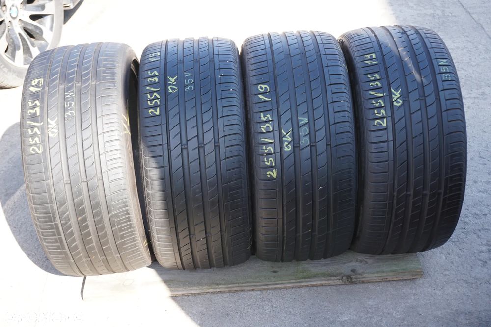 Nexen N'Fera SU1 255 35 19 22r
