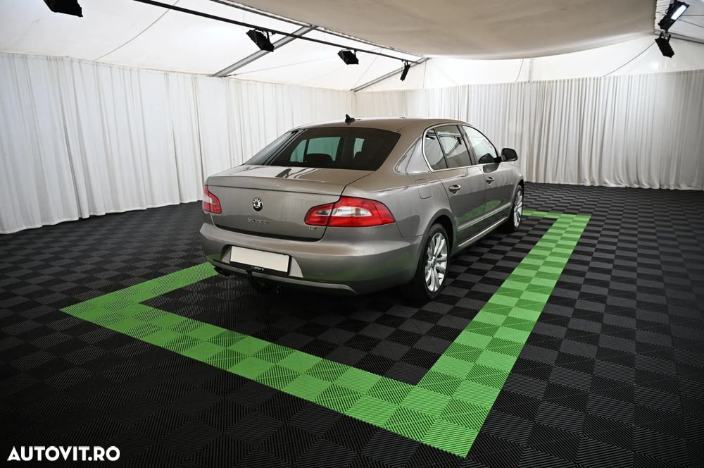 Skoda Superb 2.0 TDI Ambition - 4