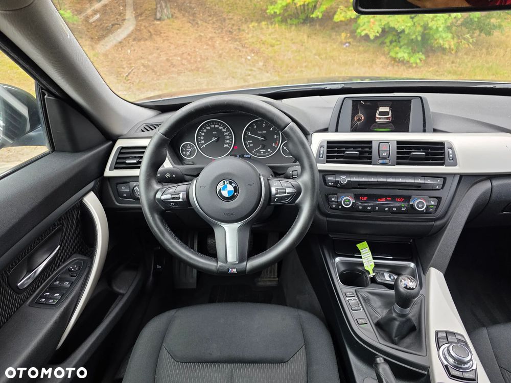 BMW 3GT 318d Modern Line - 23