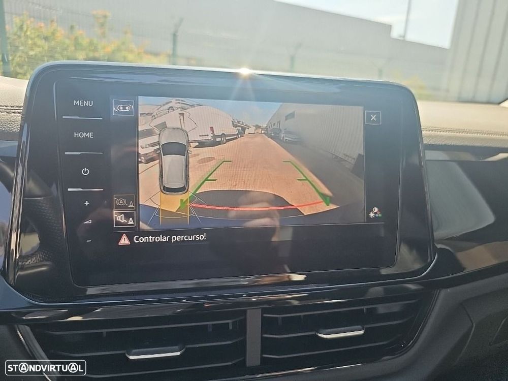 VW T-Roc 2.0 TDI R-Line DSG - 23