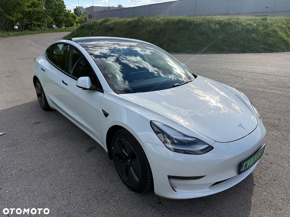 Tesla Model 3 - 2