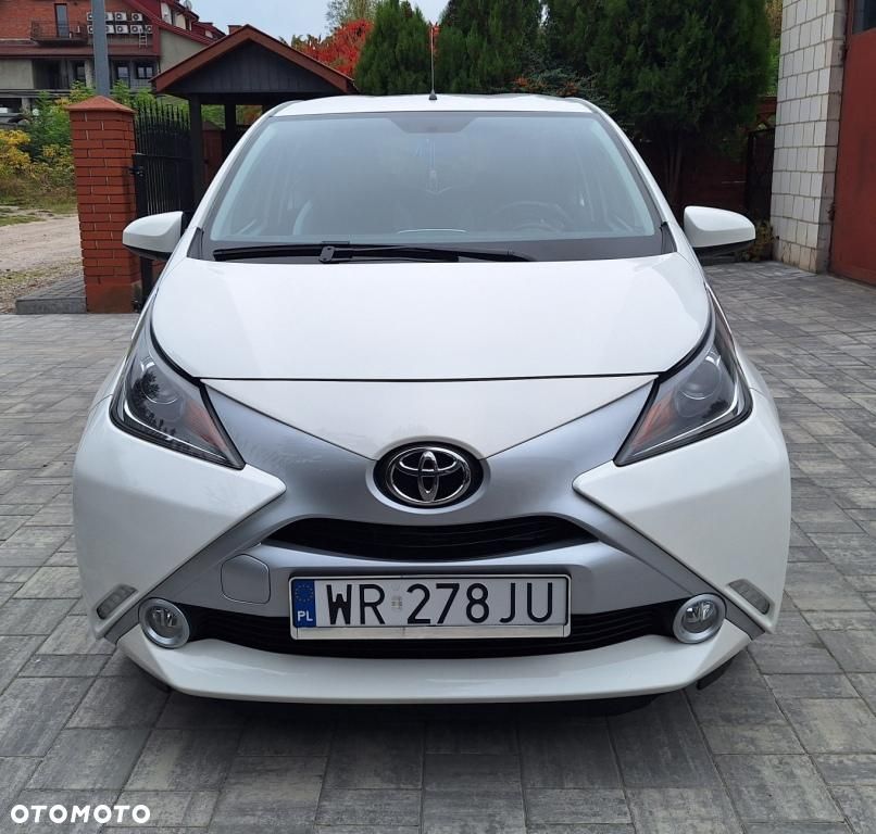 Toyota Aygo x-play - 2