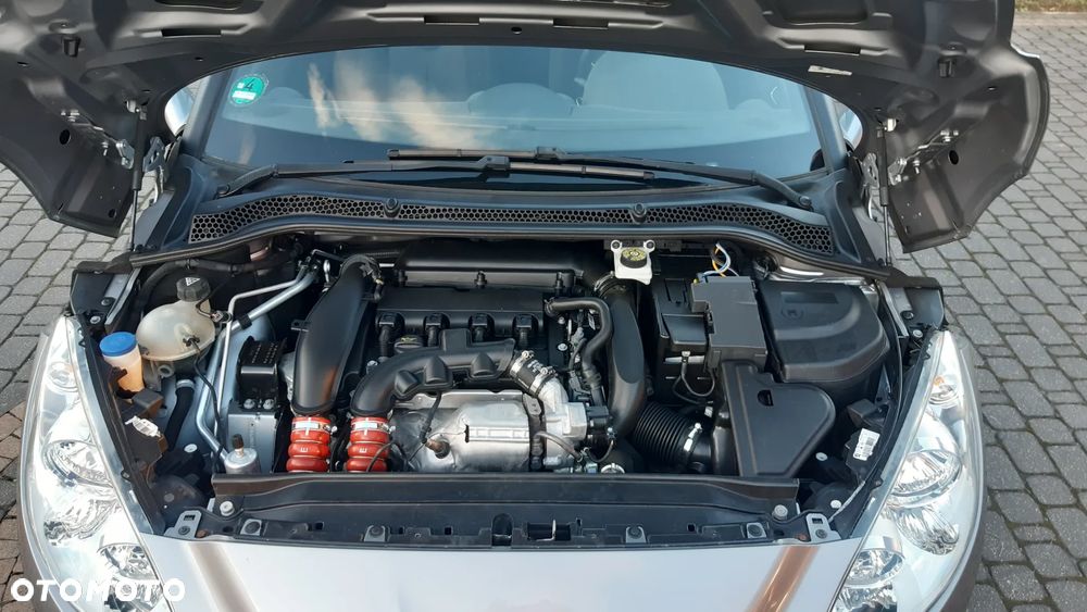 Peugeot RCZ 1.6 155 THP - 8