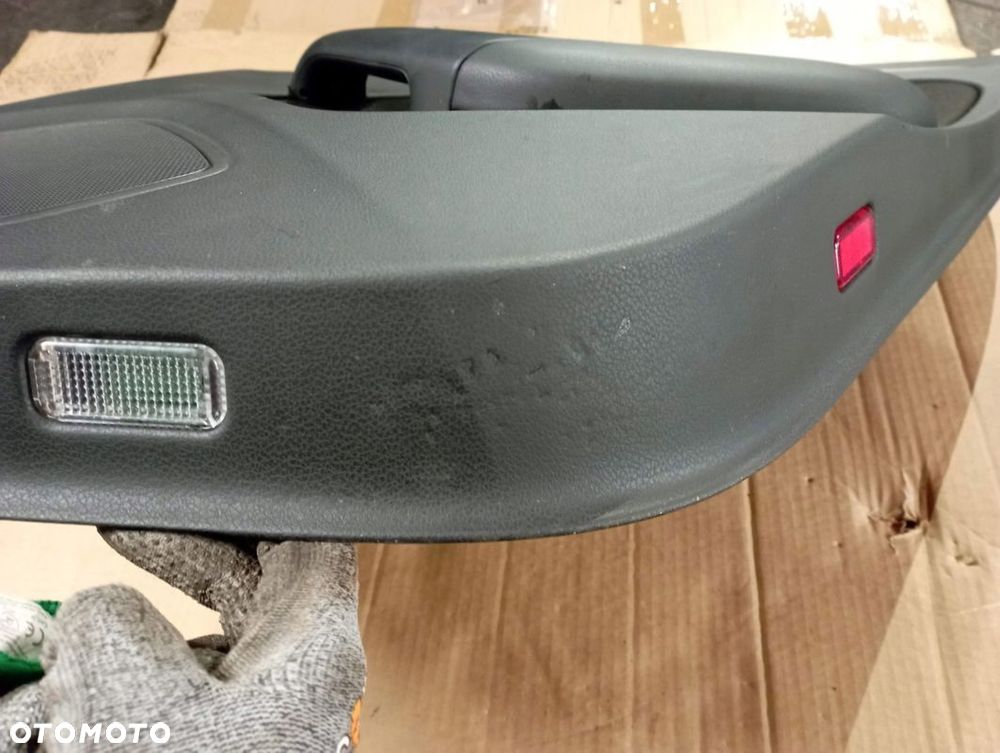 AUDI Q3 BOCZEK DRZWI PRAWY TYŁ TYLNY EUROPA 8U0867306 - 2