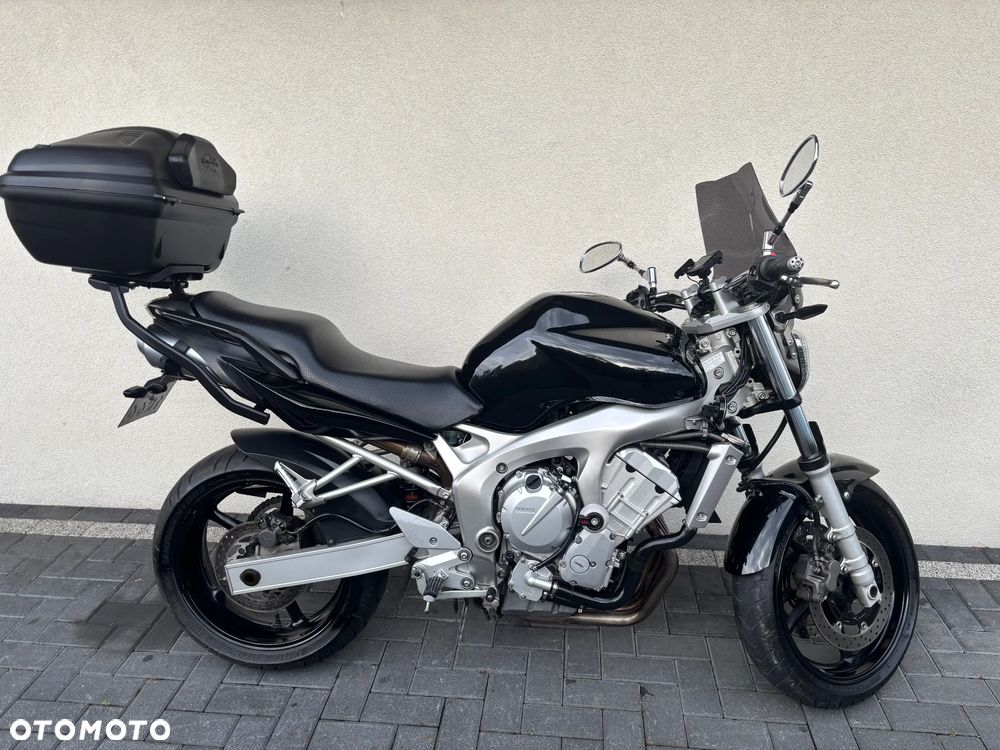 Yamaha FZ6 - 8