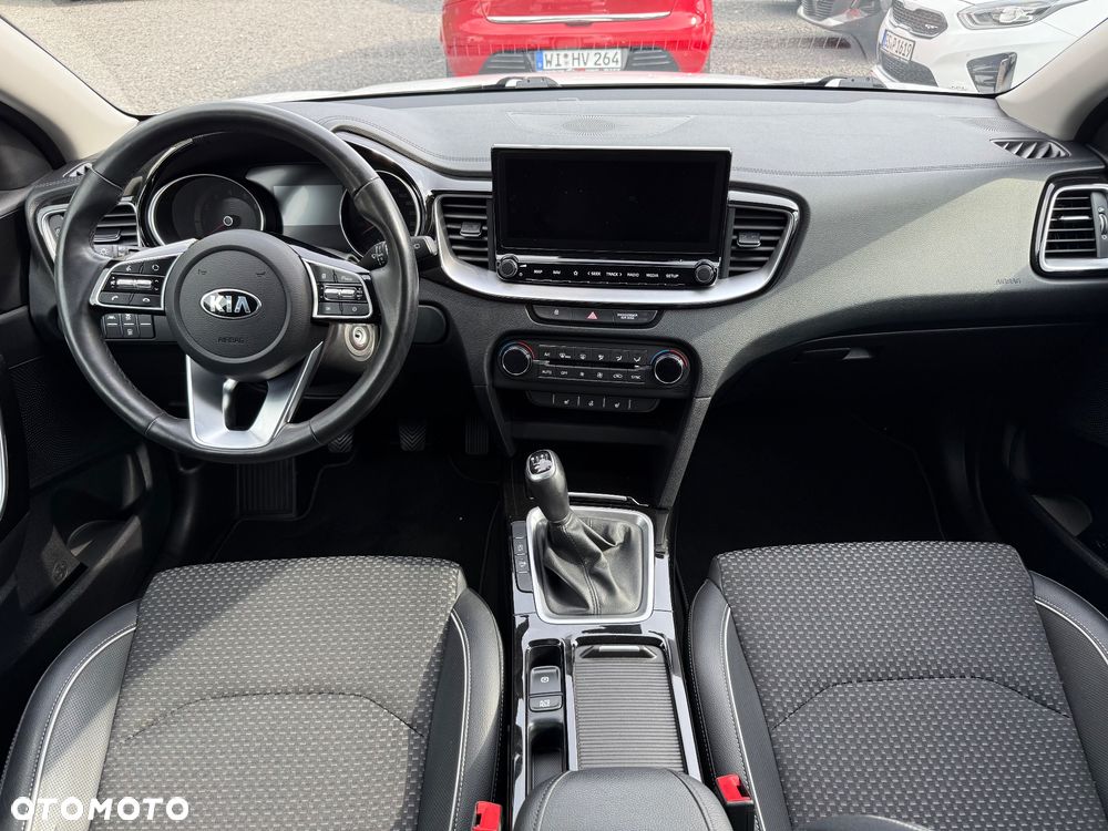 Kia XCeed 1.4 T-GDI OPF VISION - 10