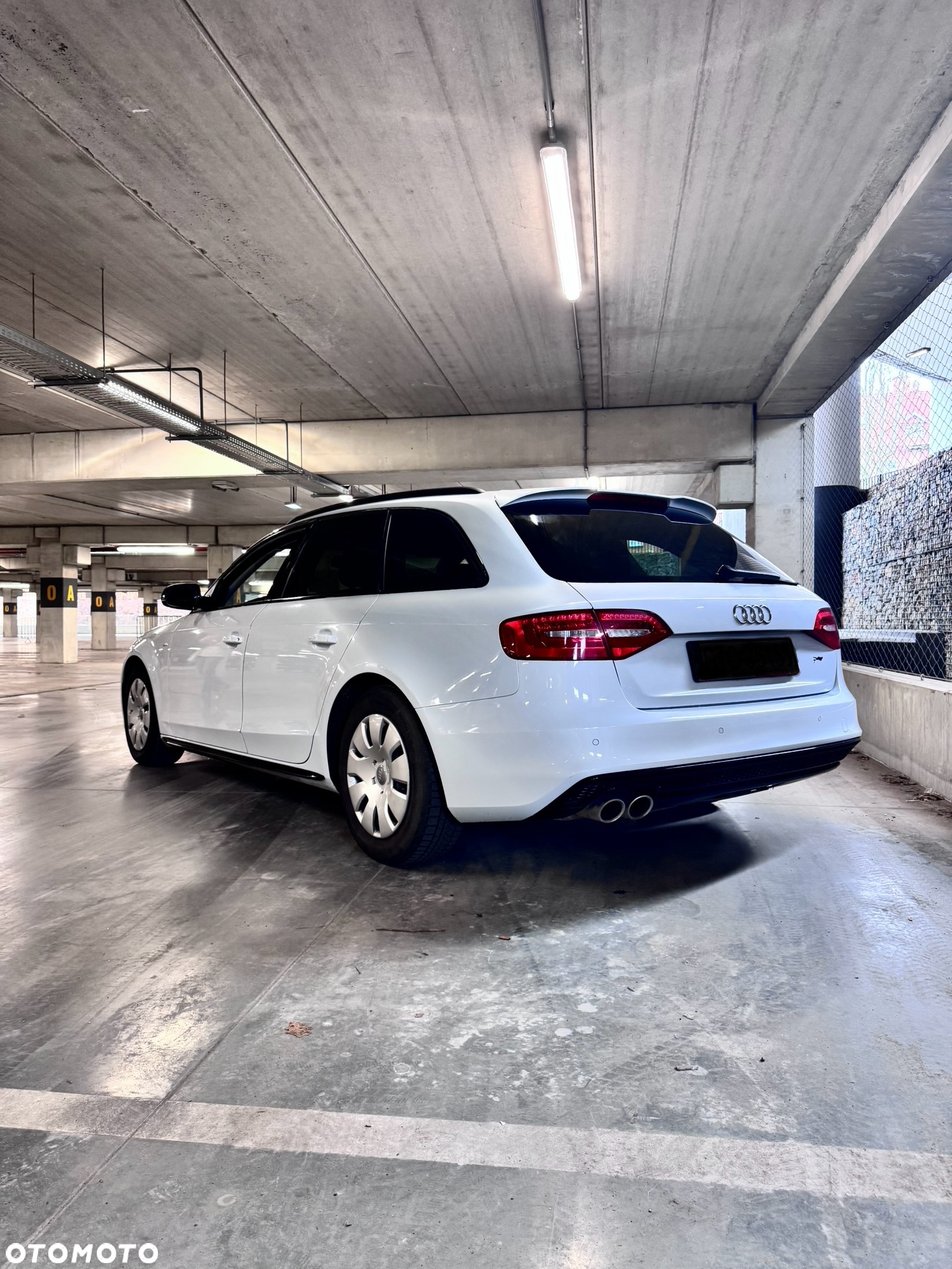 Audi A4 - 4