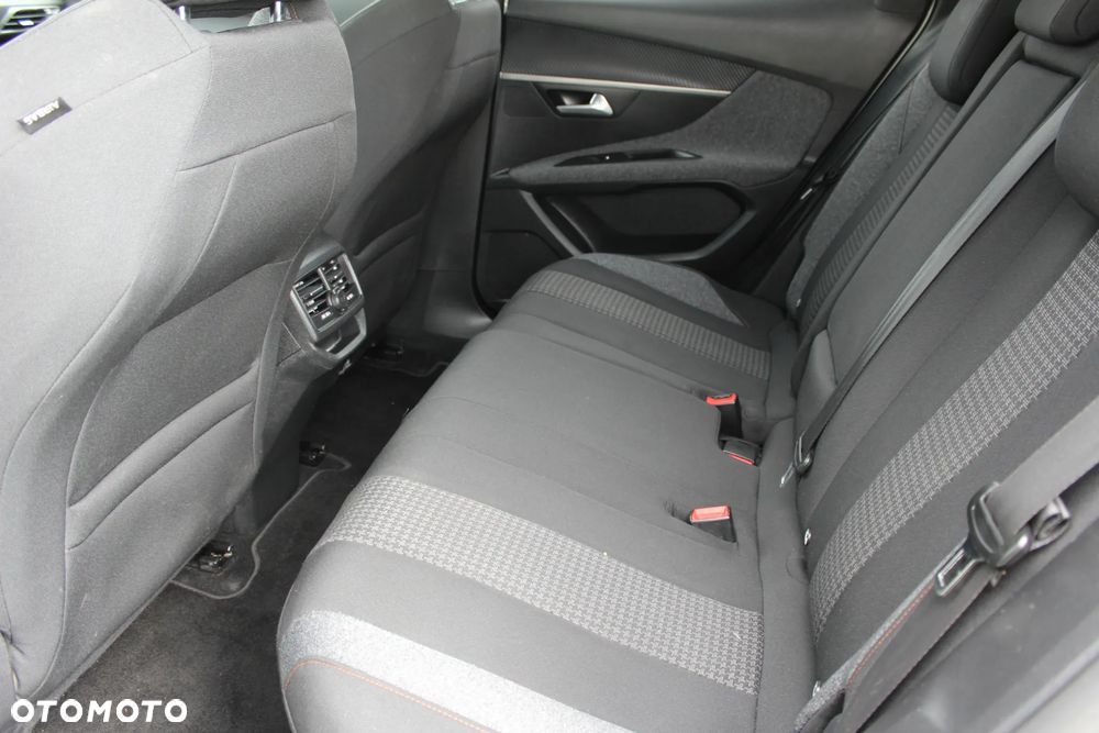 Peugeot 3008 1.5 BlueHDi Allure S&S - 11