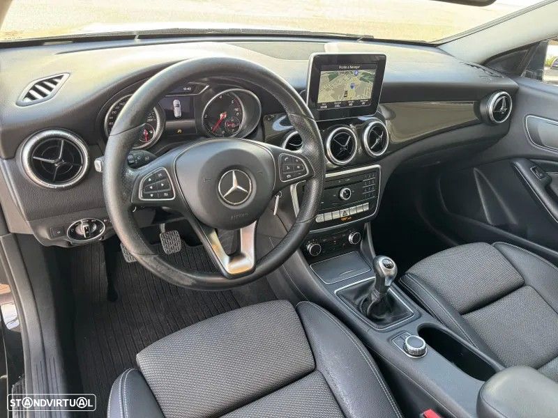 Mercedes-Benz CLA 180 d Shooting Brake Fleet Pack Plus - 2