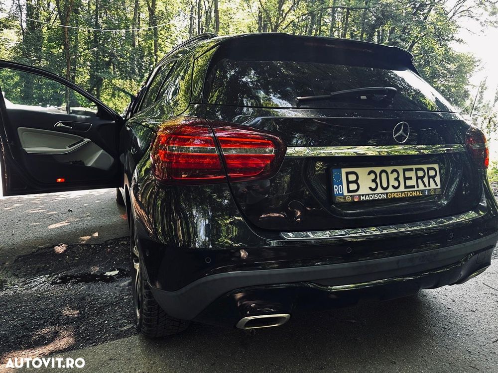 Mercedes-Benz GLA 200 d 4MATIC Aut. - 9
