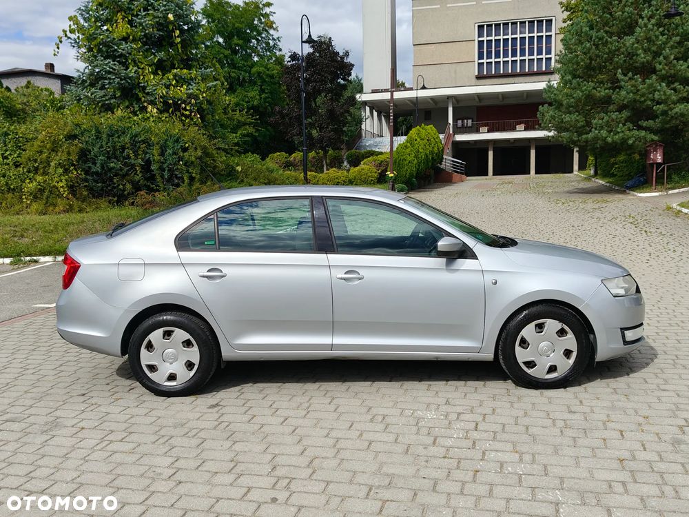 Skoda RAPID 1.6 TDI DPF Ambition Max - 19