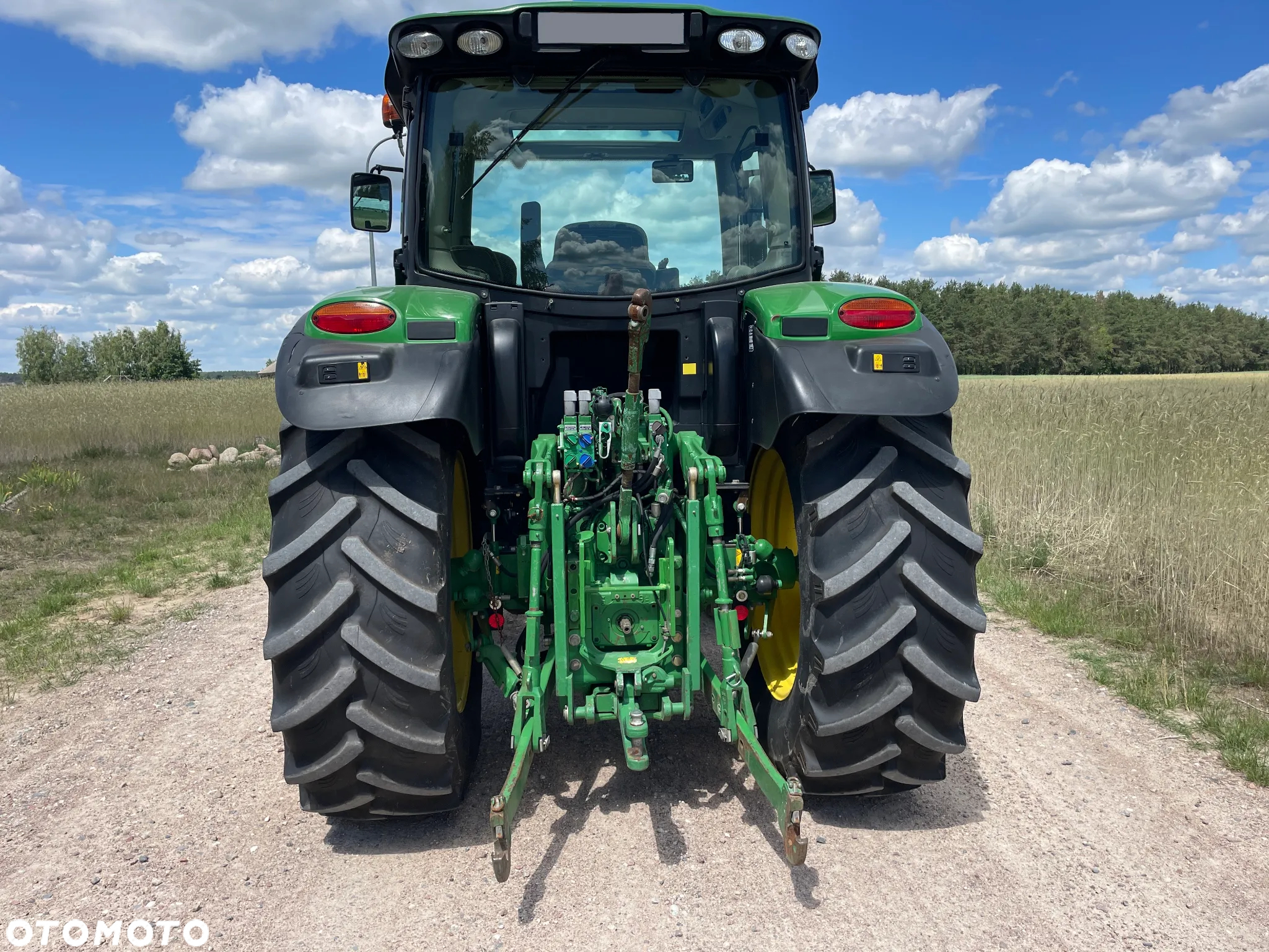 John Deere 6105R - 6
