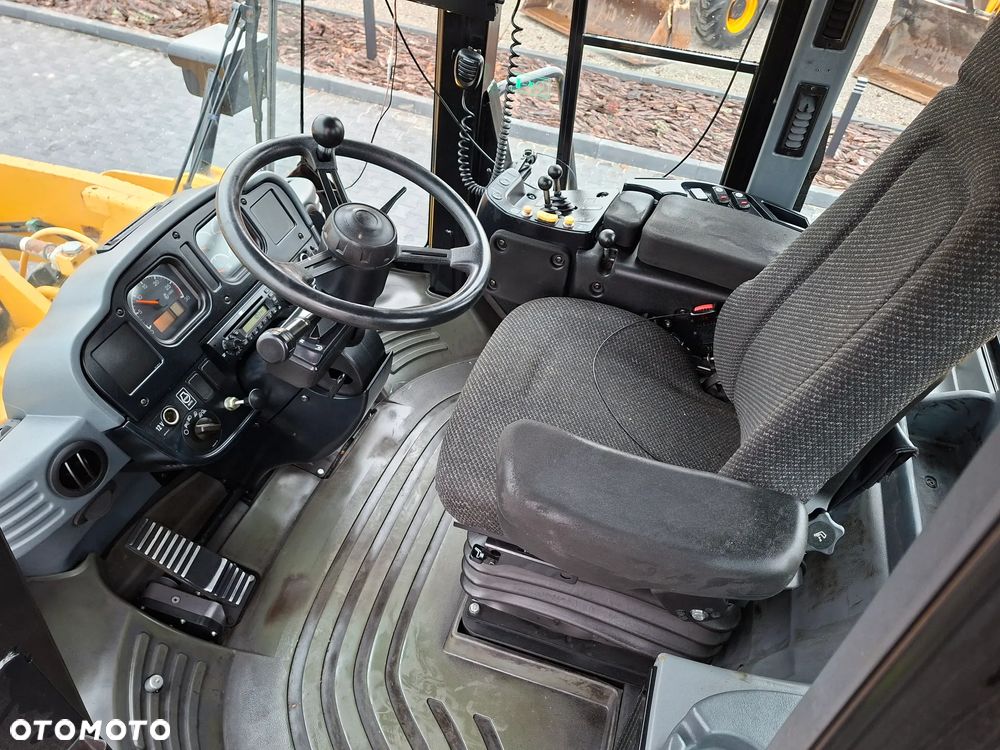 Caterpillar CAT 962H Rok 2010 - 2