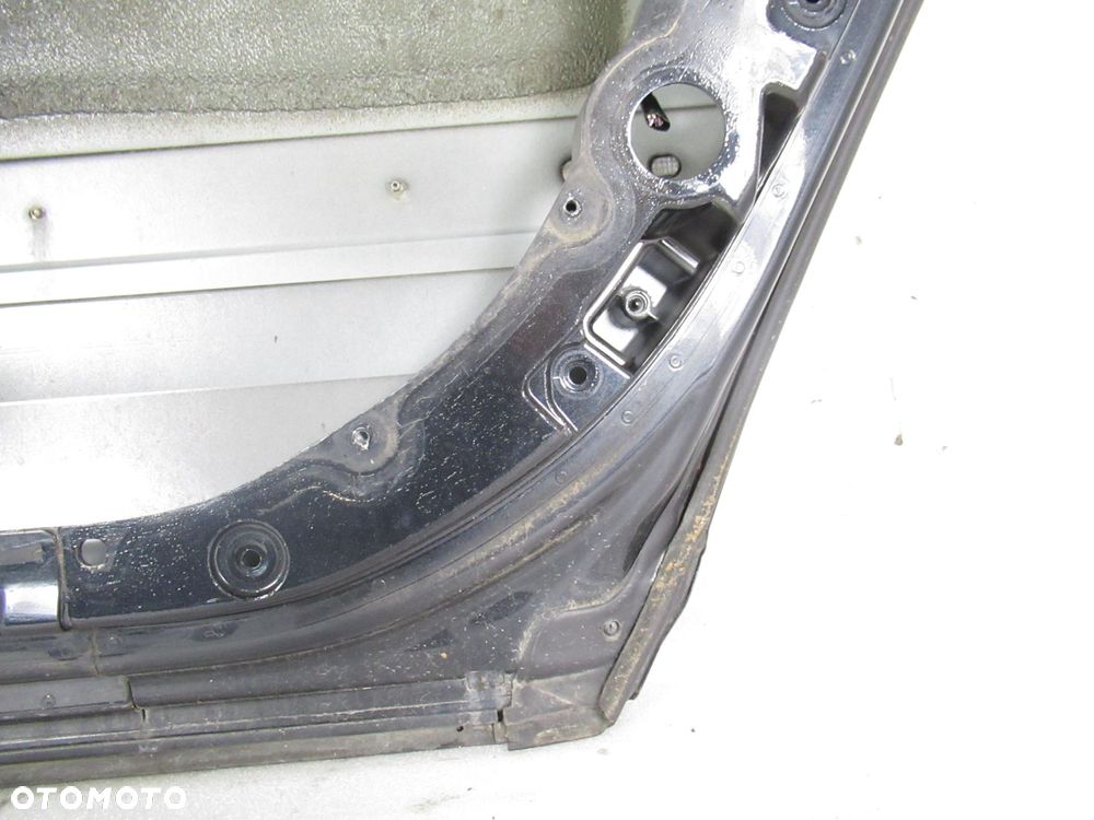 POSZYCIE DRZWI PRAWE TYLNE AUDI A8 D3 LZ9W 4E0833420F - 3