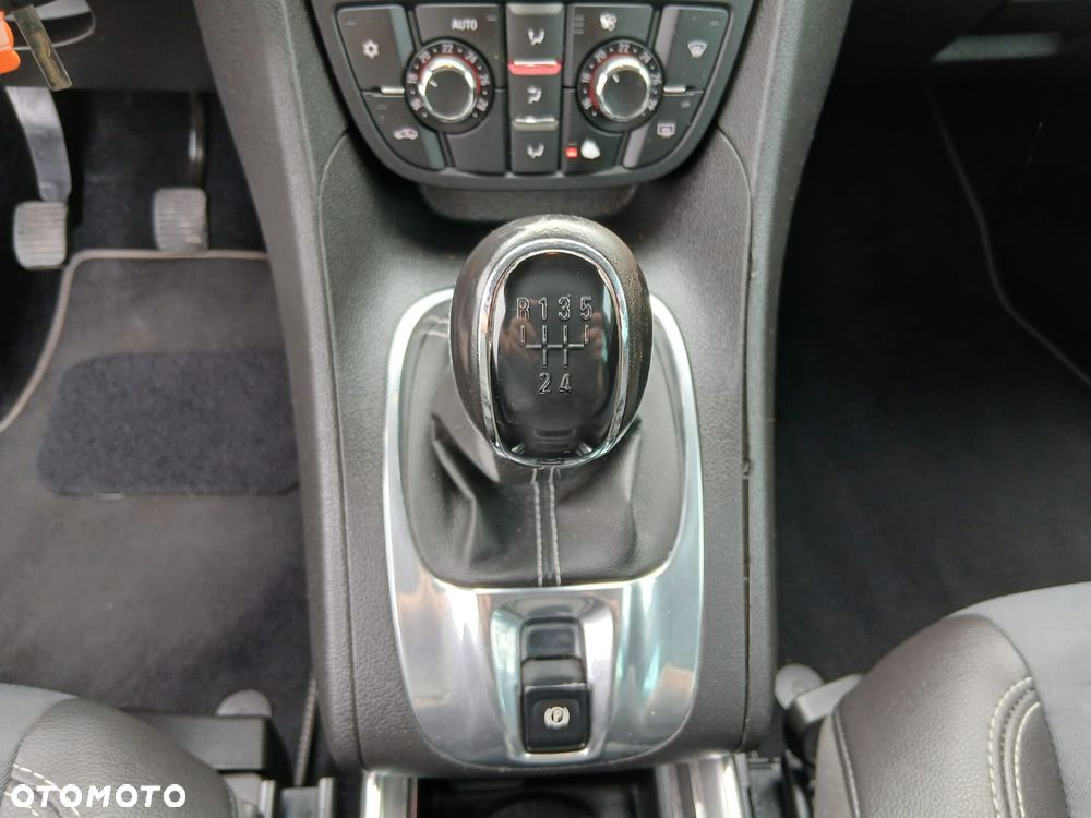 Opel Meriva 1.4 T Enjoy - 26