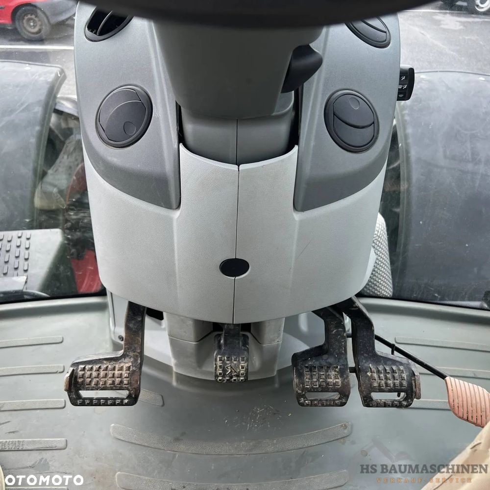 Claas Arion 620CIS - 4