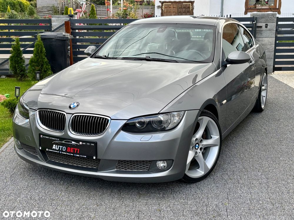 BMW Seria 3 335i Coupe - 12