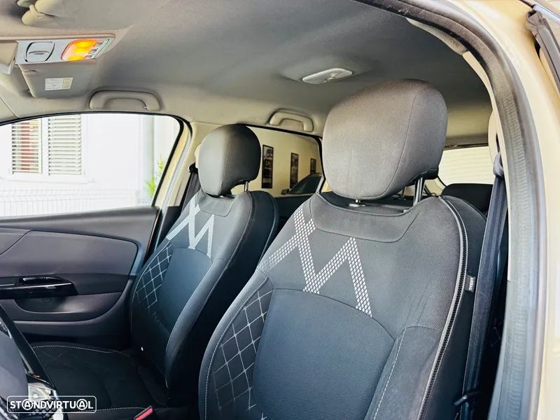 Renault Captur 1.5 dCi Exclusive - 8