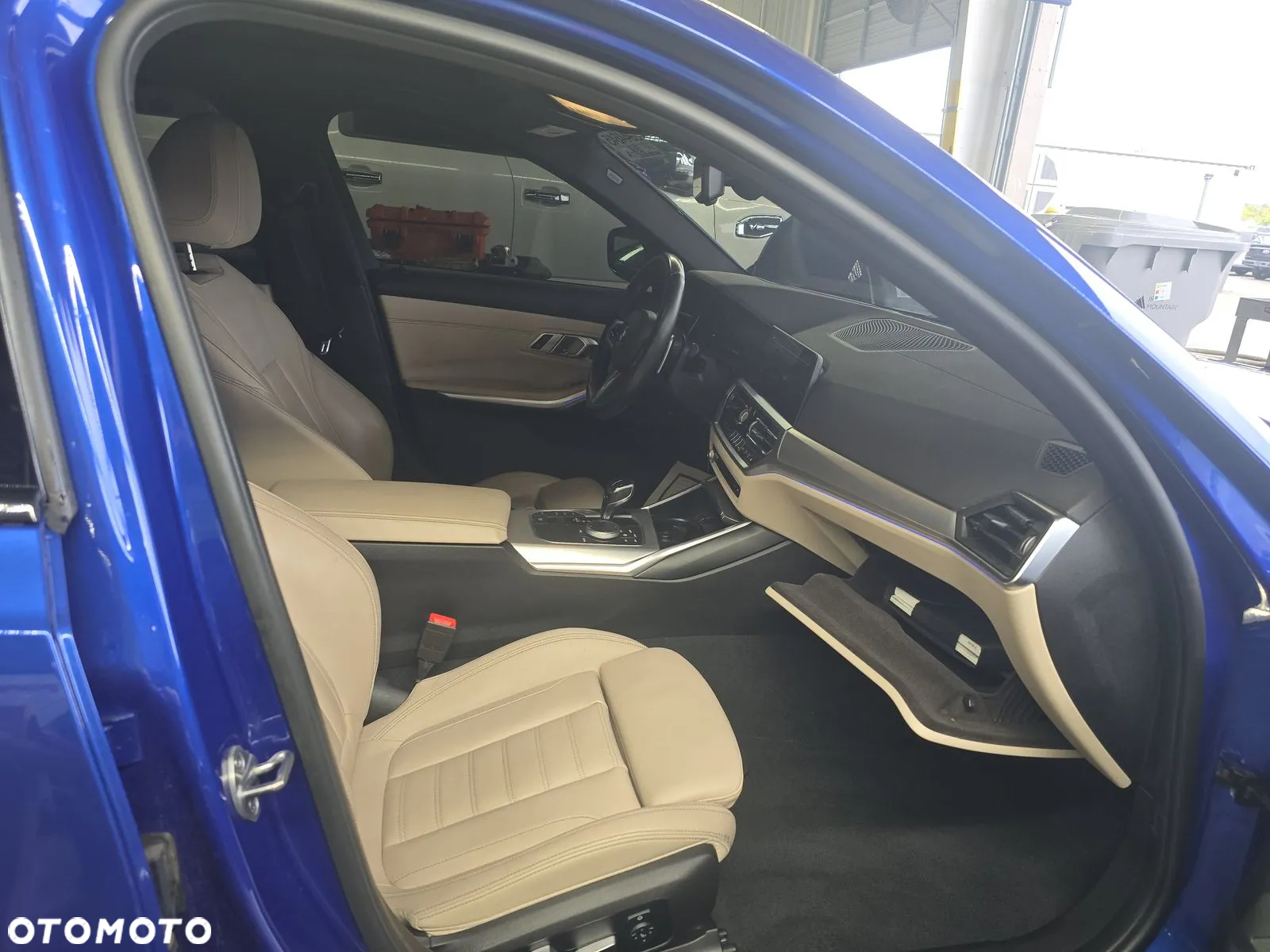 BMW Seria 3 330i Sport Line Shadow - 14