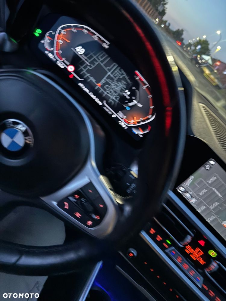 BMW Seria 3 318i M Sport sport - 37