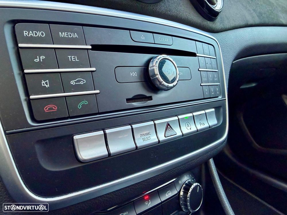 Mercedes-Benz A 180 d AMG Line - 15