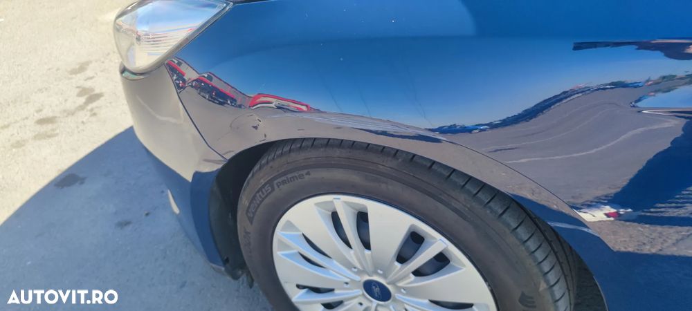 Ford Focus - 8