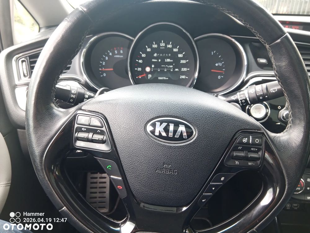 Kia Ceed 1.6 CRDi 136 ISG Platinum Edition - 19