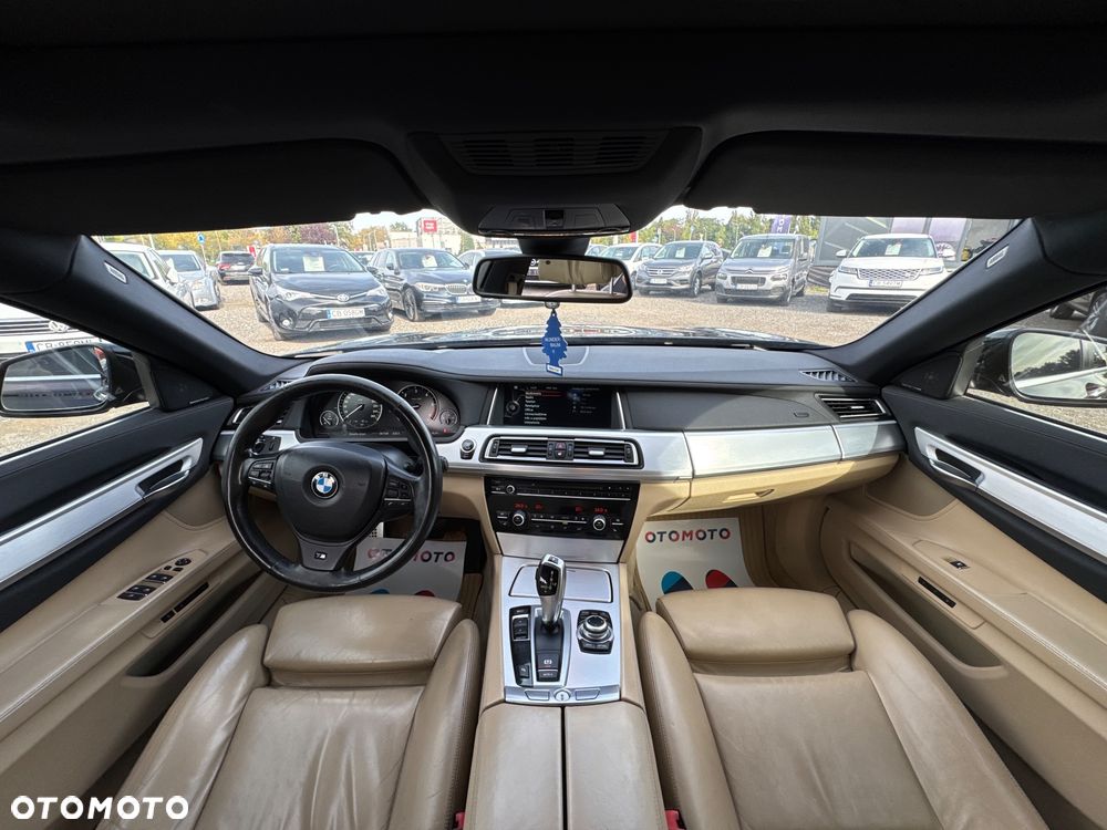 BMW Seria 7 730d - 27