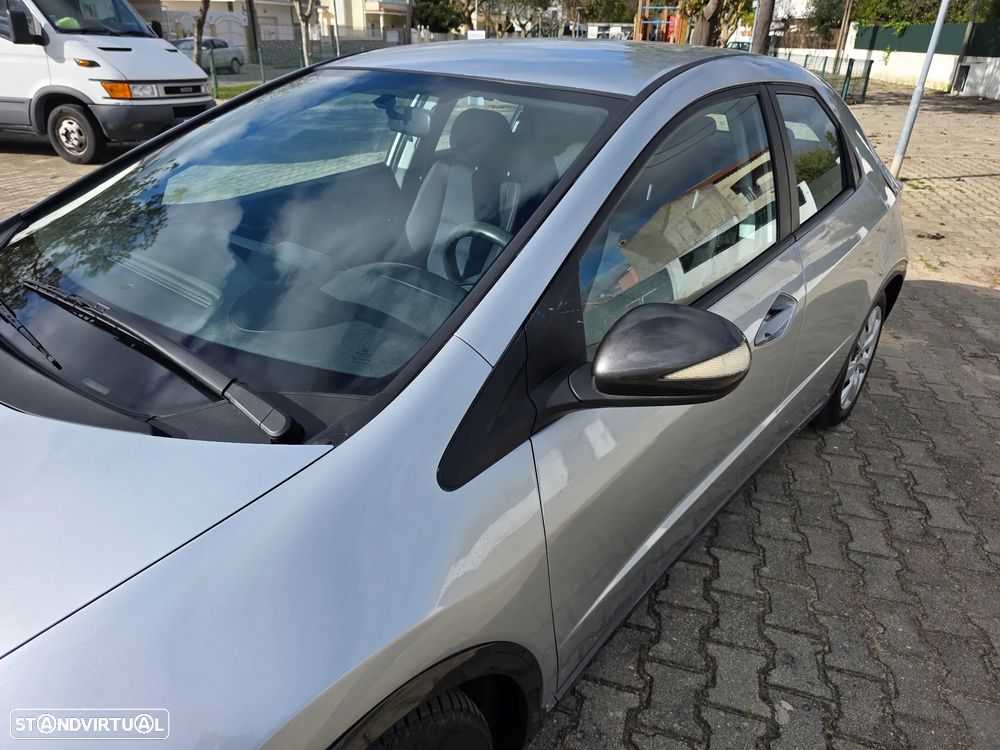 Honda Civic 1.4 i-VTEC Elegance - 27