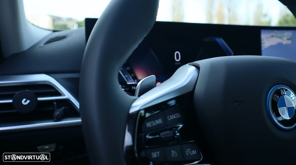 BMW 330 e Auto - 39