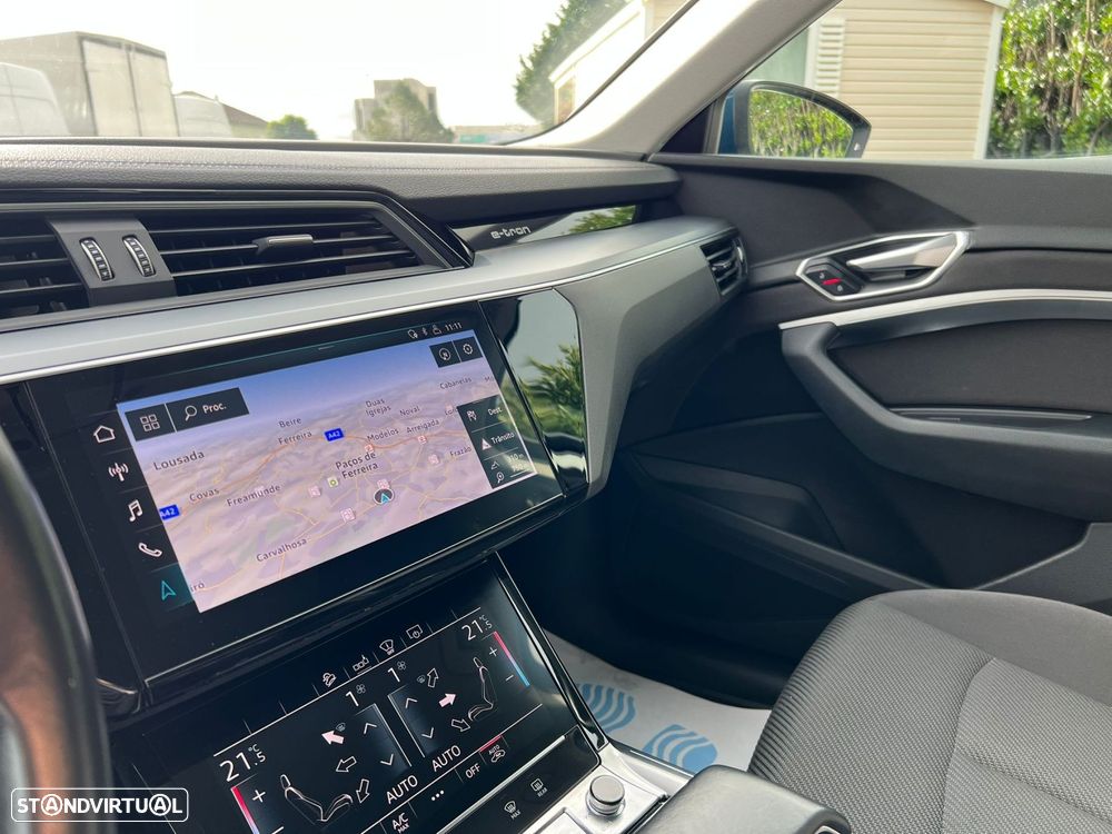 Audi e-tron 55 quattro - 38